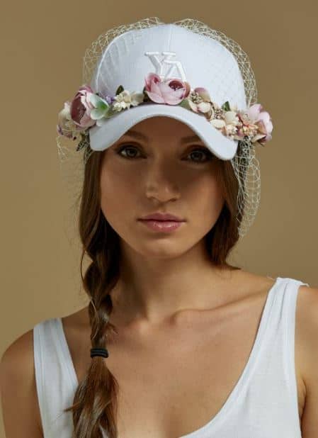 Baseball caps, berets e fascinators firmati  Yuri Ahn per una bella stagione all'insegna del glamour! - Le Shopping News Il Magazine per gli Appassionati di Moda e Tendenze