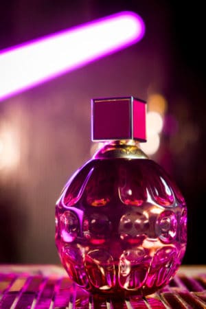 Fever: la nuova ipnotica fragranza Jimmy Choo - Le Shopping News Il Magazine per gli Appassionati di Moda e Tendenze
