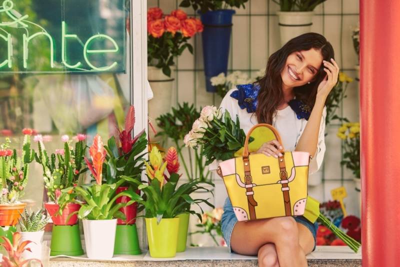 Festa della Donna: i capi e gli accessori da indossare e da regalare - Le Shopping News Il Magazine per gli Appassionati di Moda e Tendenze