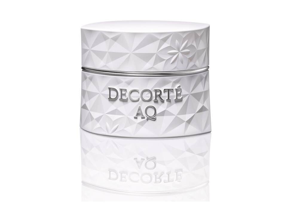 Decorté AQ, la linea Absolute Brightening Collection - Le Shopping News Il Magazine per gli Appassionati di Moda e Tendenze