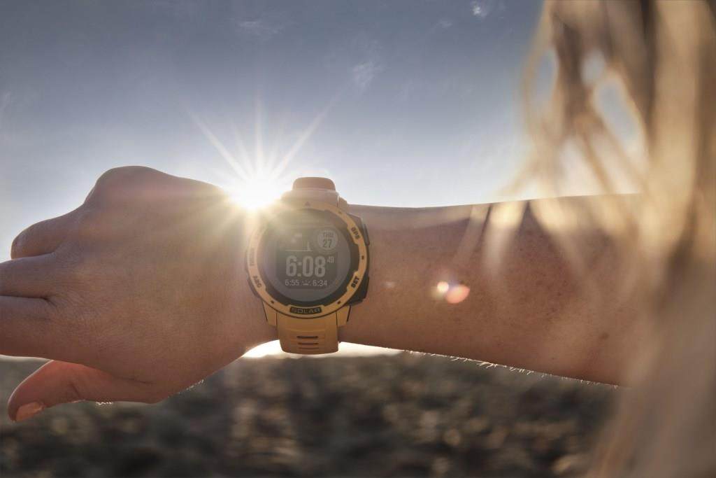 Regali di Natale 2021 tecnologia: Garmin sportwatch Solar Edition - Le Shopping News Il Magazine per gli Appassionati di Moda e Tendenze