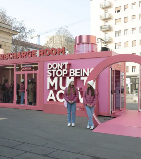 Clarins inaugura la Recharge Room, il pop-up store