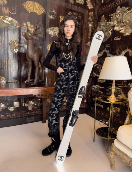 Coco Neige 2025: Chanel e l’eleganza degli sport invernali - Le Shopping News Il Magazine per gli Appassionati di Moda e Tendenze