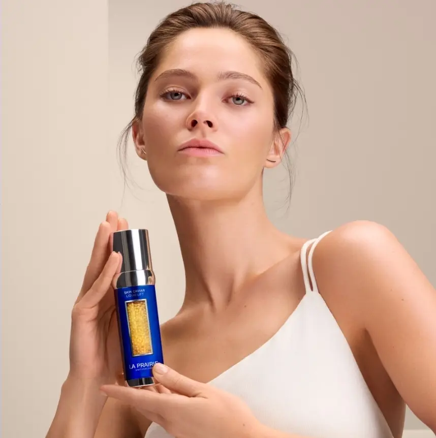 La Prairie lancia Skin Caviar Liquid Lift, il siero lifting per una pelle levigata e tonica - Le Shopping News Il Magazine per gli Appassionati di Moda e Tendenze